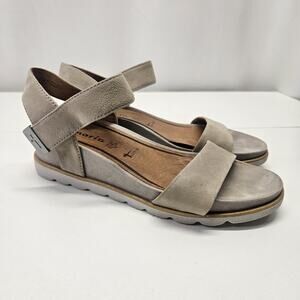 Tamaris Women's Sandals Beige Suede Wedge Size EU 40 US 10 Comfort